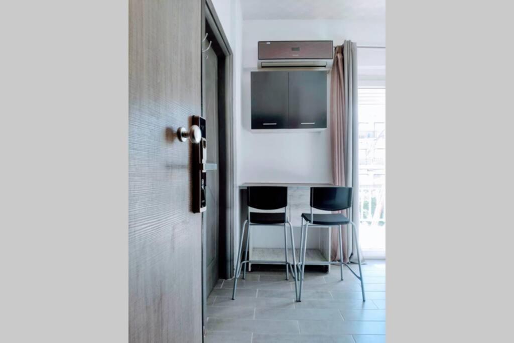 Deluxe Apartment By Prima Lodging Tesalónica Exterior foto